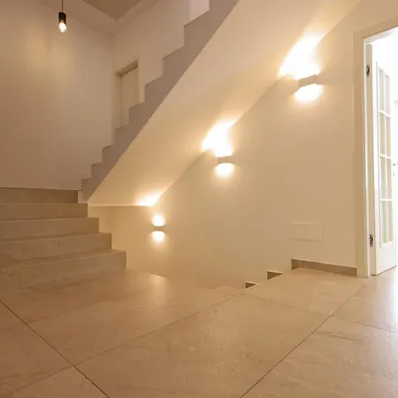 Villa Pool And Retreat Tirana